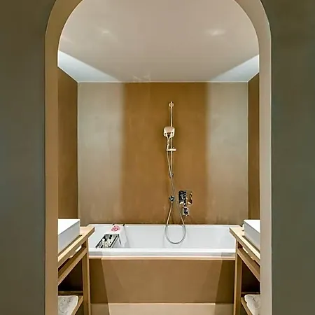 Eagles Palace - Small Luxury Of The World Hotel